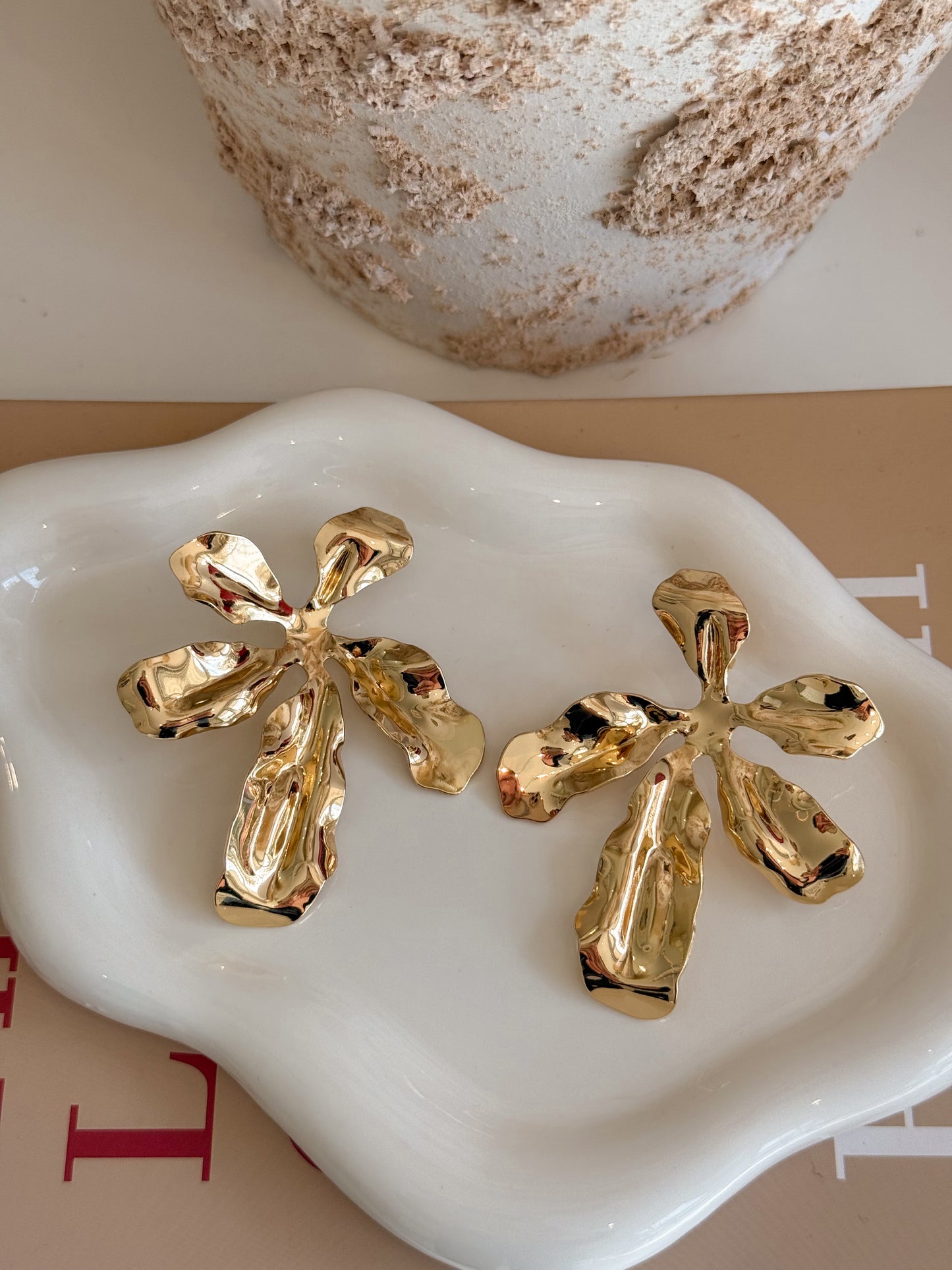 Arete Flor Mega Dorada