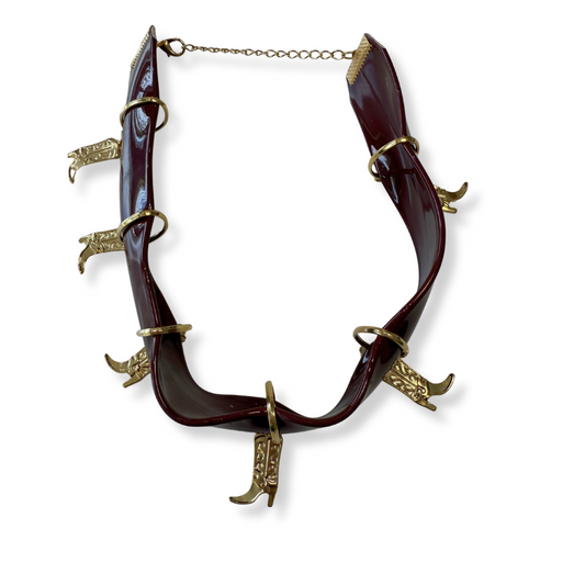 Choker vino botas