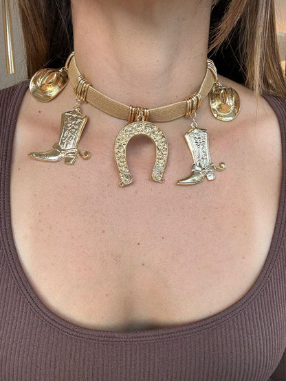 Collar Fernández