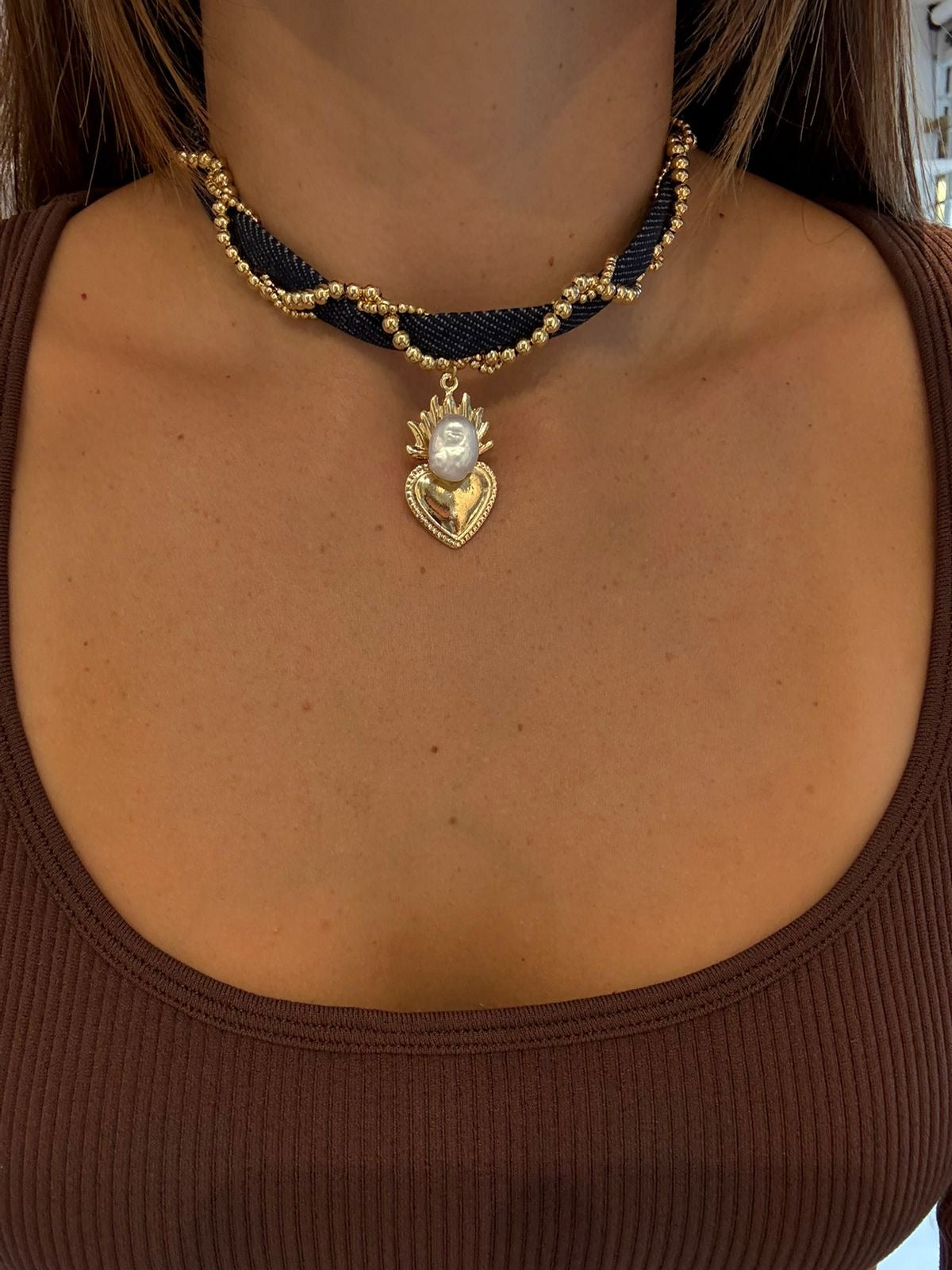 Collar Ángela sagrado corazón