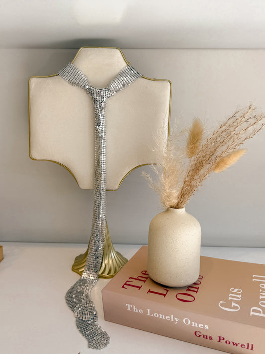 Collar Corbatín Gaga Plateado