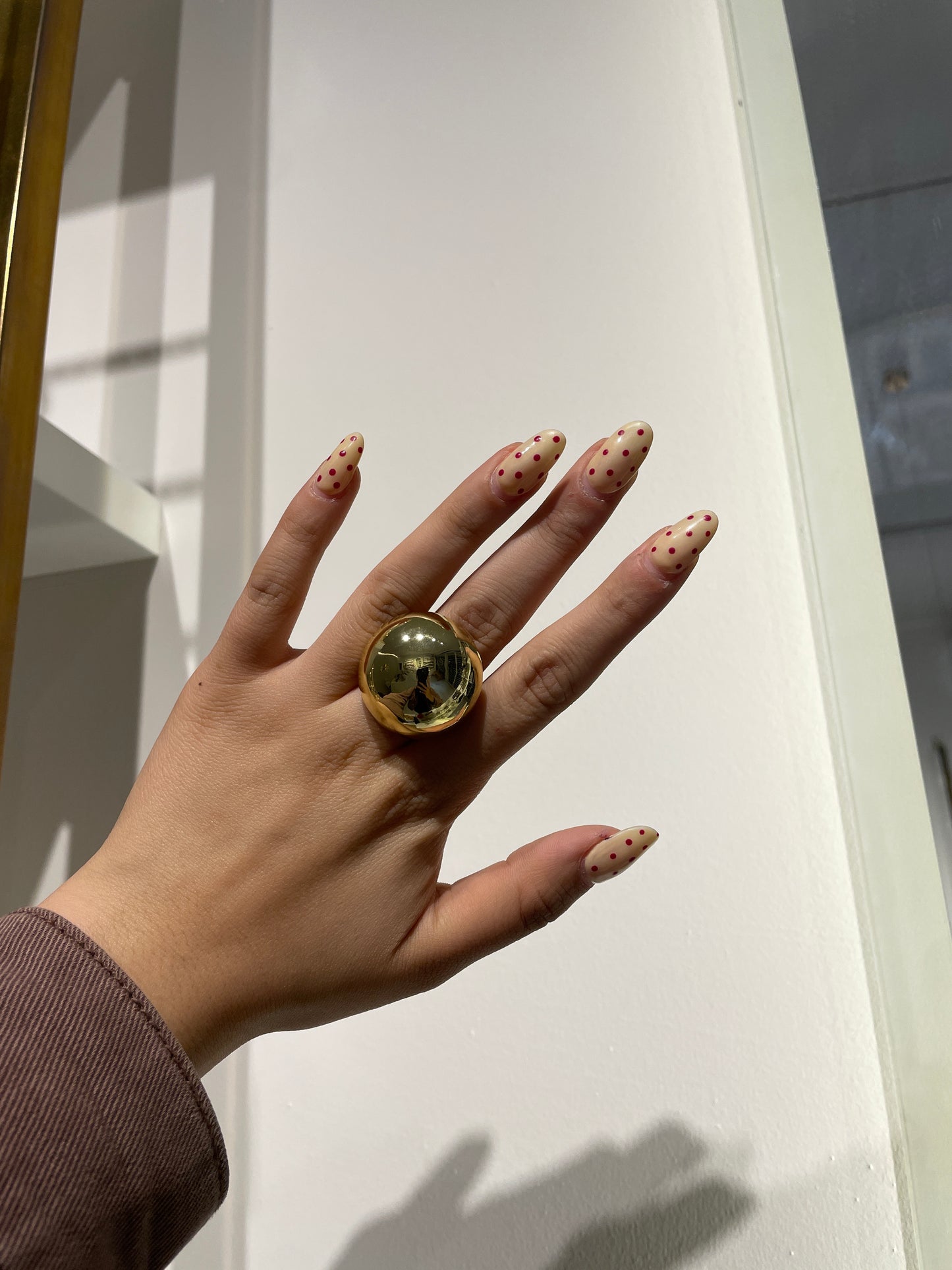 Anillo Dots bola Dorado