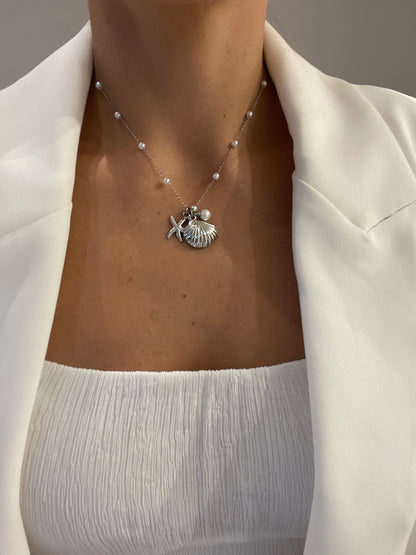 Collar beach vibes plateado