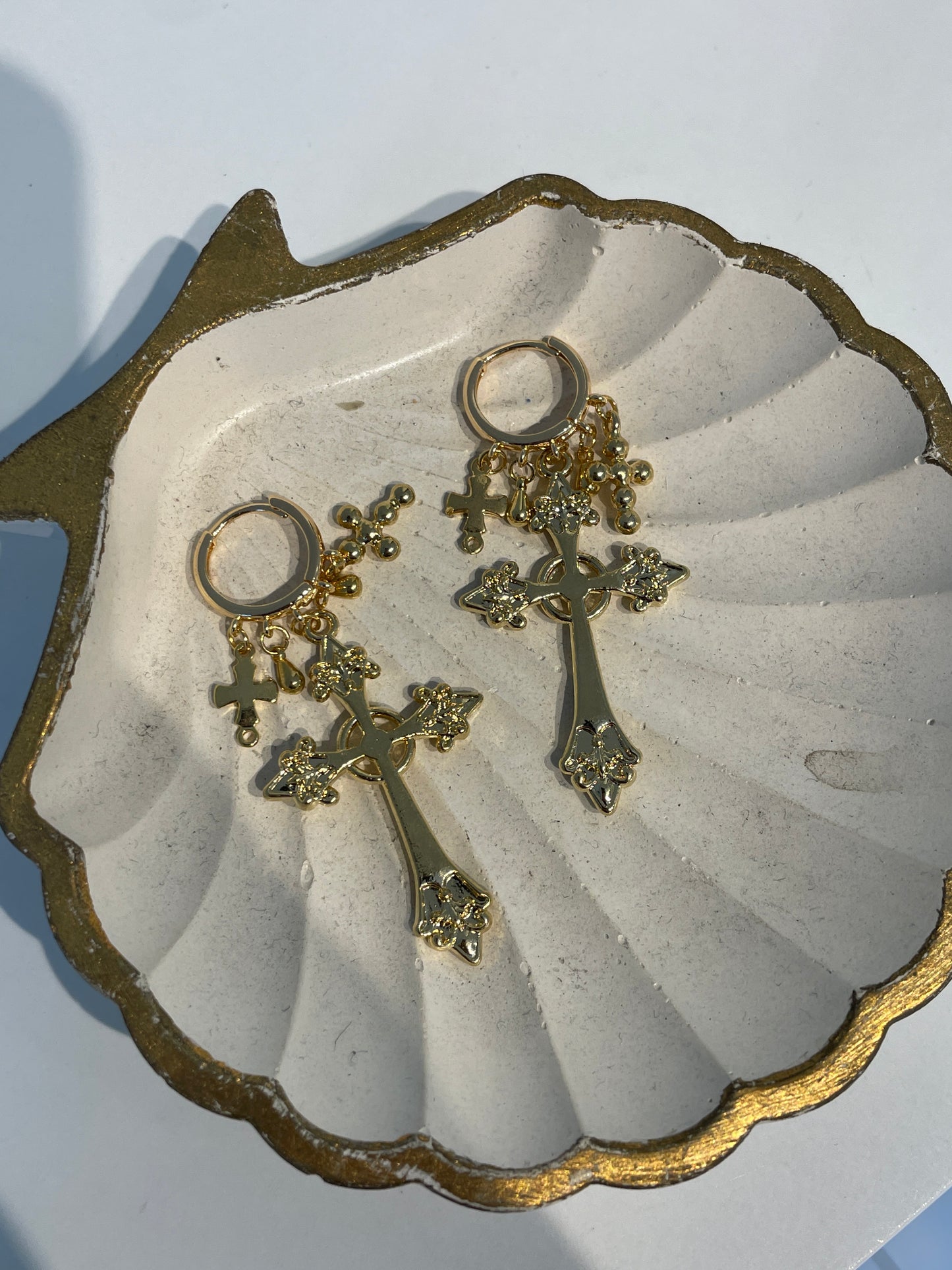 Aretes Cruz