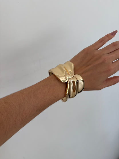 Pulsera moño dorada
