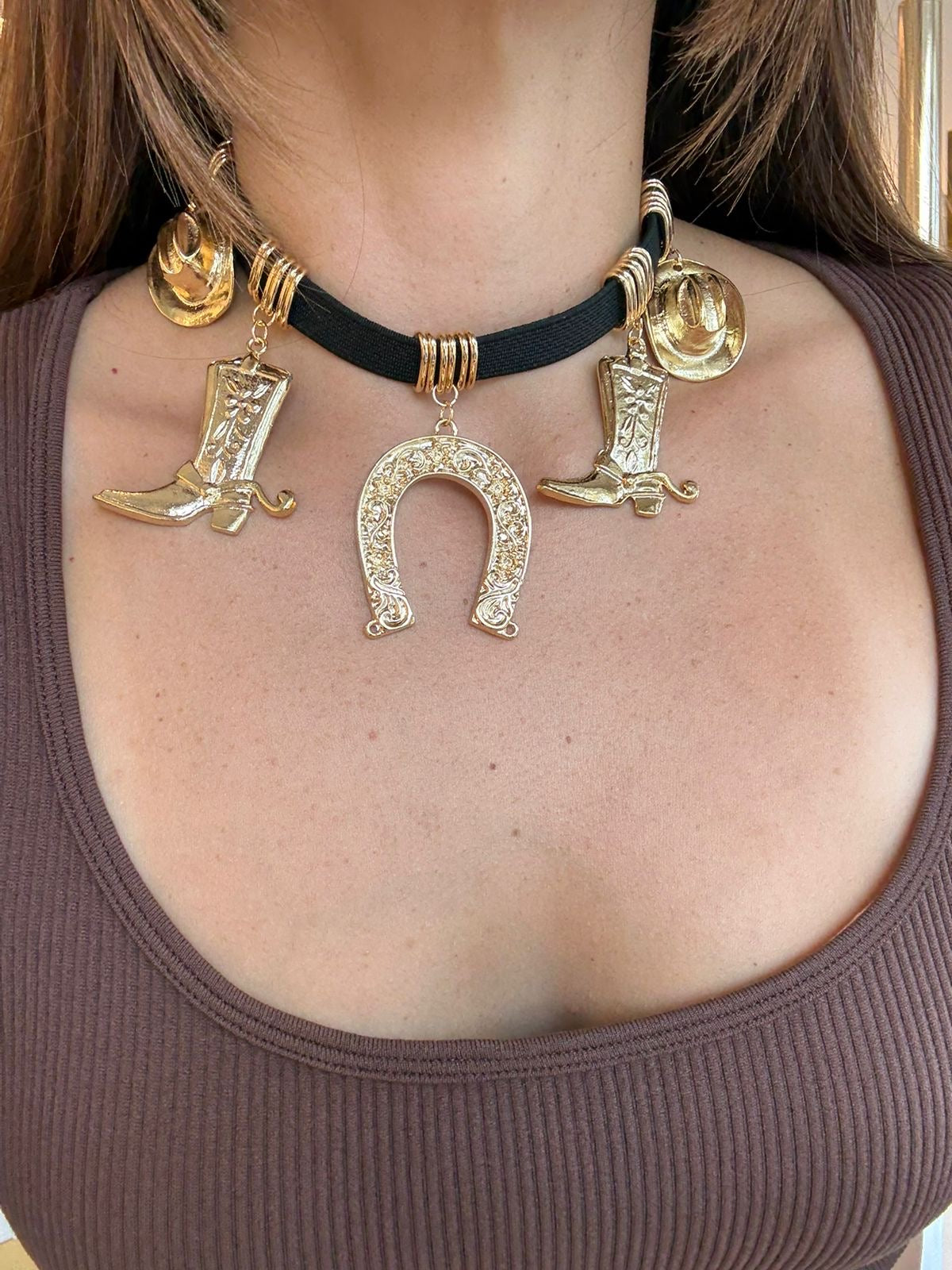Collar Fernández