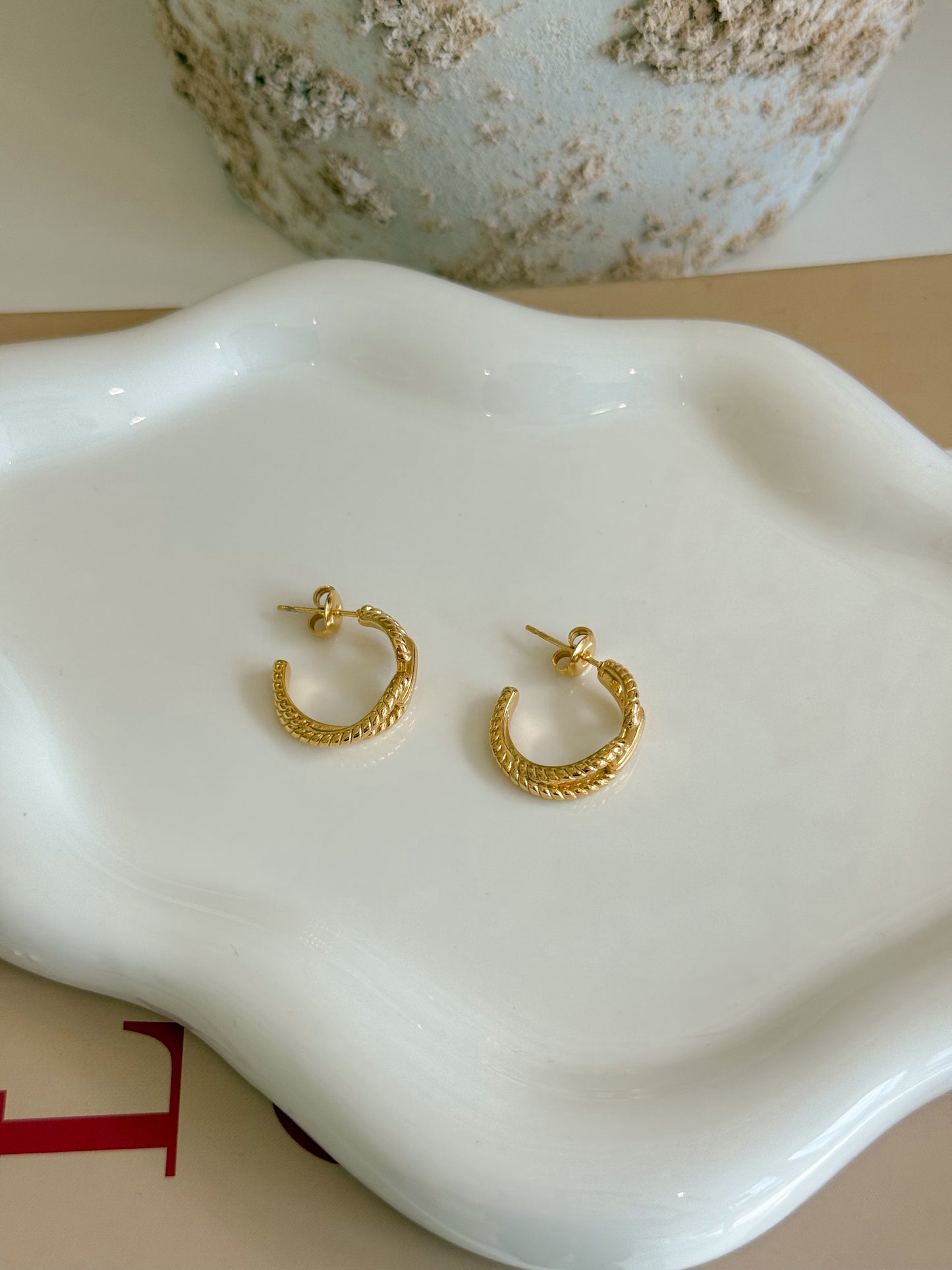 Arete Coqueta Chica Dorada