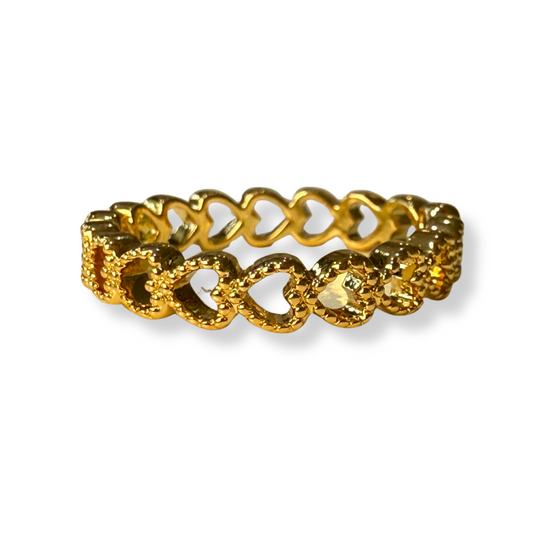 Anillo petite corazones hueco dorado