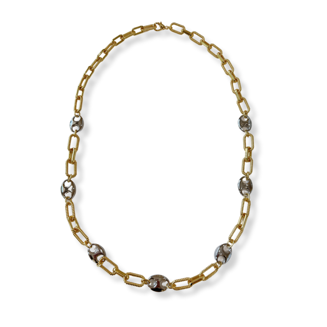 Collar áurea