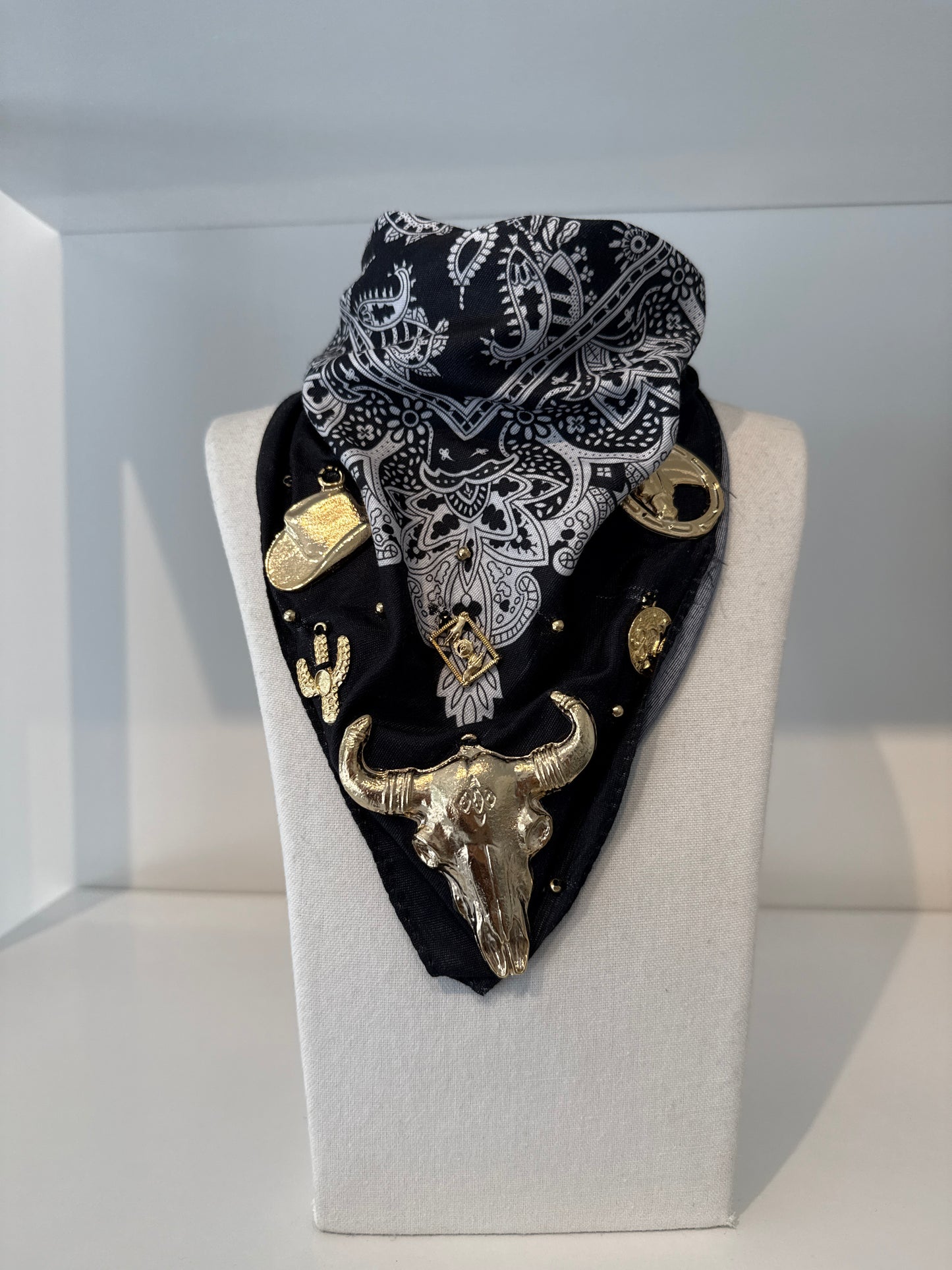 Collar Paliacate Tequila