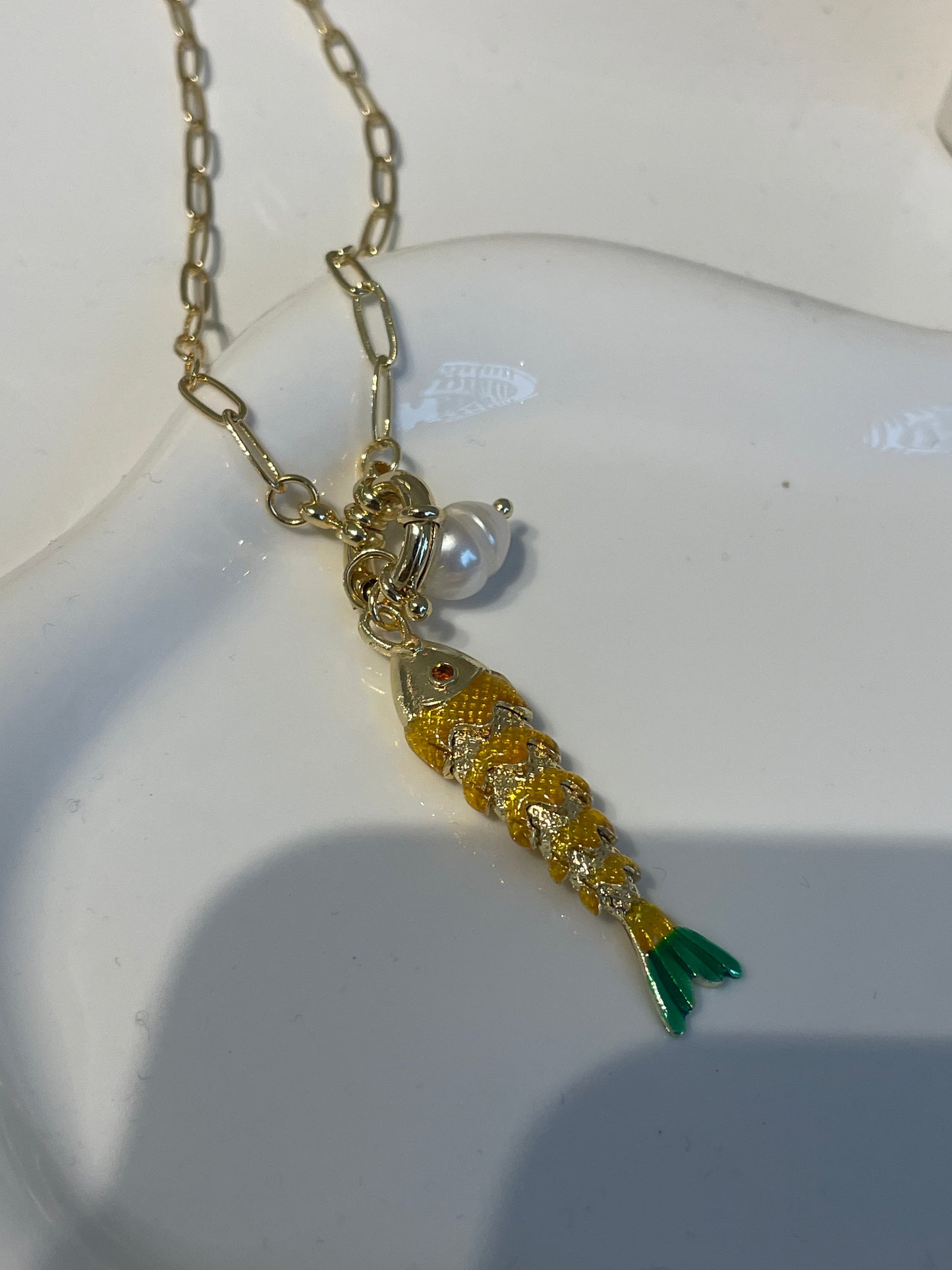 Collar fish