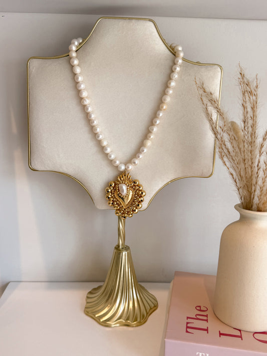 Collar Corazón Perla Bordado