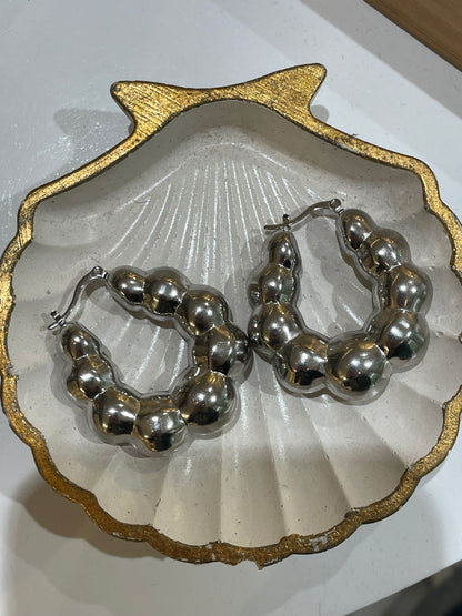 Aretes Nia